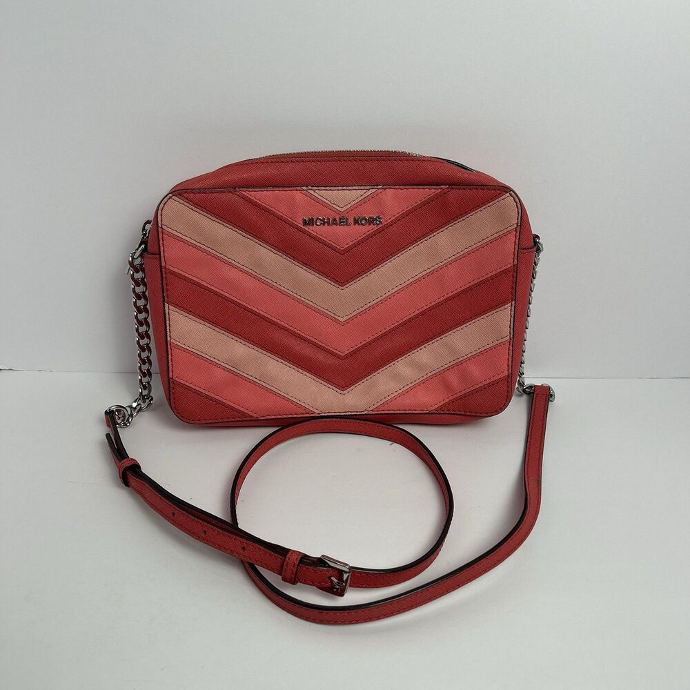 Michael Kors Jet Set Chevron East West Leather Crossbody Bag
